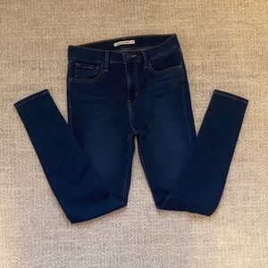 {Levi’s} Jeans